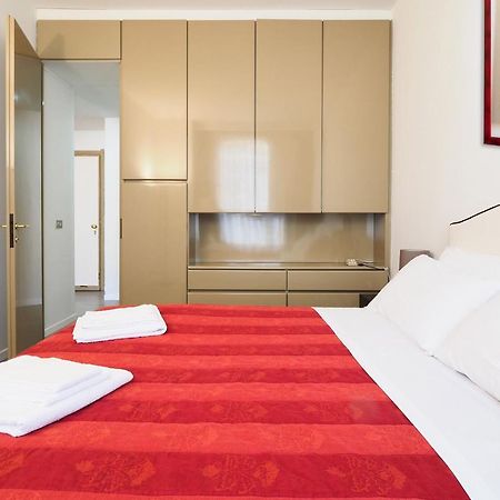 Duomo Luxury Apartment - One Bed Mediolan Zewnętrze zdjęcie
