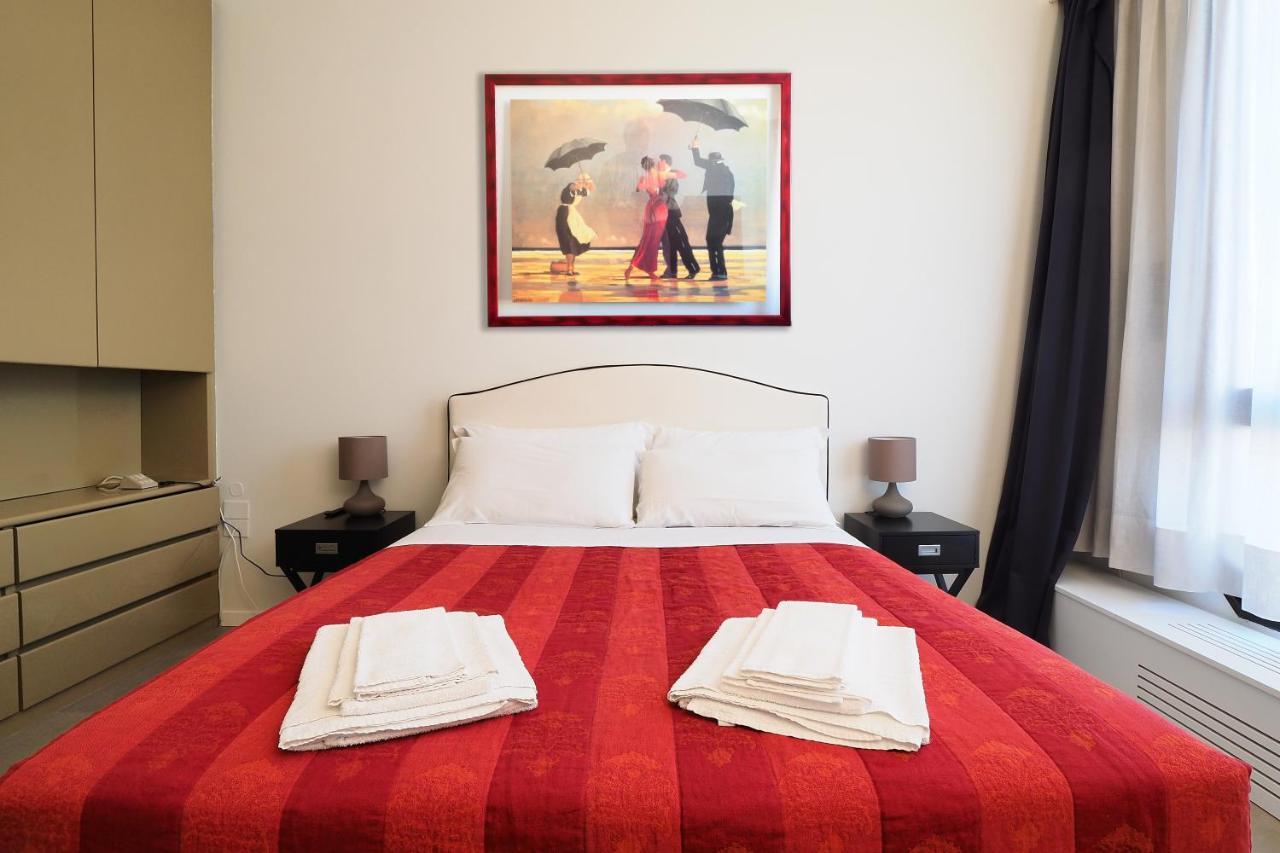 Duomo Luxury Apartment - One Bed Mediolan Zewnętrze zdjęcie