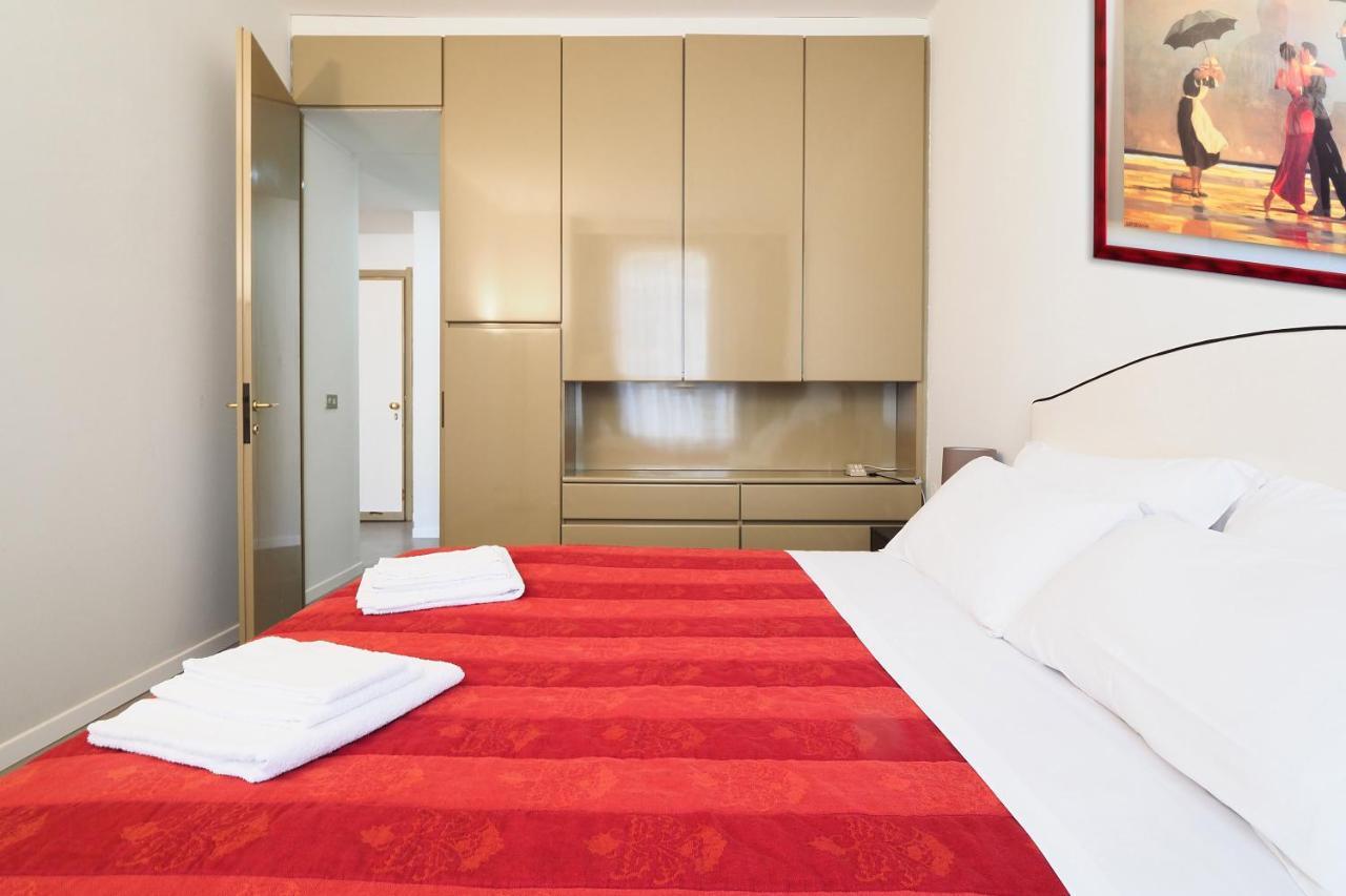 Duomo Luxury Apartment - One Bed Mediolan Zewnętrze zdjęcie