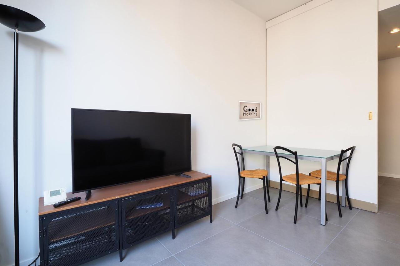 Duomo Luxury Apartment - One Bed Mediolan Zewnętrze zdjęcie